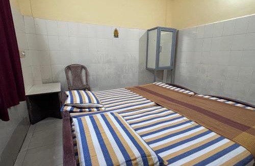 Kollur Hotel | Chinmayi Tourist Home - Opposite to temple only 50 m