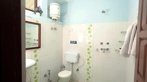 Mukteshwar Bed & Breakfast | Chirping Orchard, Mukteshwar