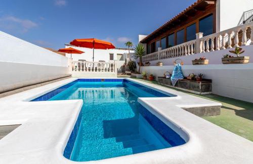 Antigua House | Chozo del viejo - Peaceful country Villa in La Antigua