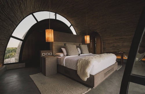 Ugarteche Cabin | Chozos Resort Luxury Glam Camps at the vineyards