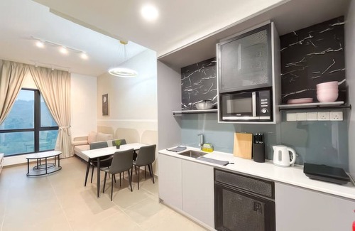 Sungai Penchala Condo | Ciao Mossaz Suites Luxury Apartments