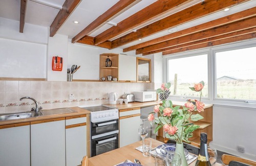 Llanengan Cottage | CILAN - 2 TY'N DON, pet friendly in Abersoch