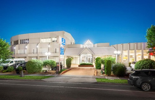 Tullamarine Hotel | Ciloms Airport Lodge Melbourne Airport
