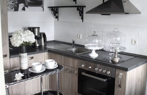 Kelsterbach House | CINEMA STUDIO-YOUR HOME NEAR FRANKFURT AIRPORT