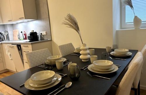 Bahnhofsviertel Apartment | City Apartment am Fluss