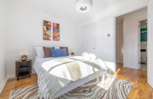 Belfast Apartment | City Centre 1BR Apartment with Free Parking