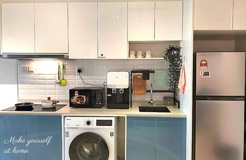 Imbi Apartment | City Centre Modern Suites 4-beds w Private Balcony Magnificent City Skyline View