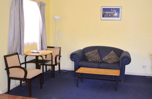 Abbotsford Hotel | City East Motel