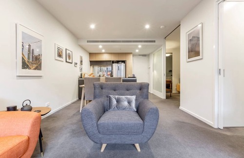 North Melbourne Apartment | City edge Living in Trendy North Melbourne