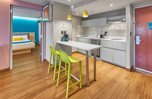 Toluca Hotel | City Express Suites by Marriott Toluca