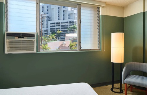 Ala Moana Hotel | City View Two Queens, Garden Views, Pool Relaxation, Near Ala Moana Beach Park