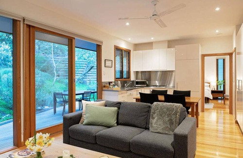 Aldgate Bed & Breakfast | Cladich Pavilions