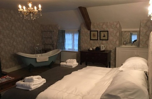 Sherborne Bed & Breakfast | Clare Cottage