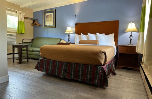 Claremont Hotel | Claremont Motor Lodge