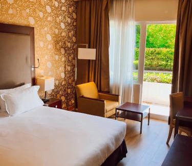 Roissy-en-France Hotel | Clarion Paris CDG Airport
