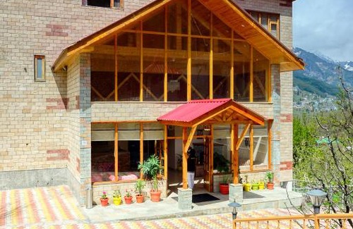 Jagatsukh Hotel | Clarks Inn Suites, Manali