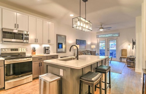East End - Valley Street Apartment | Classic and Timeless Downtown Condo