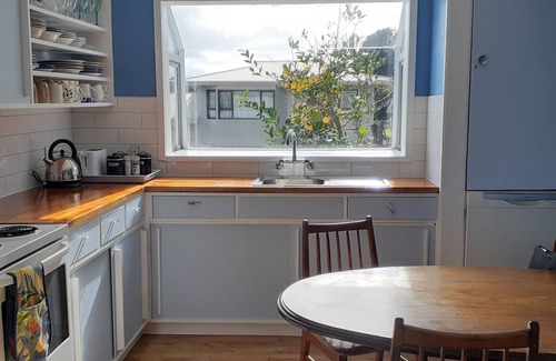 Mokau House | Classic Kiwi Bach Mokau with Seaviews