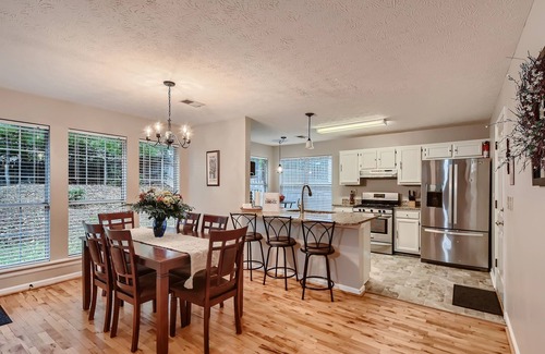 Lawrenceville House | Clean + Cozy + Close to 85 & 316 | Pets