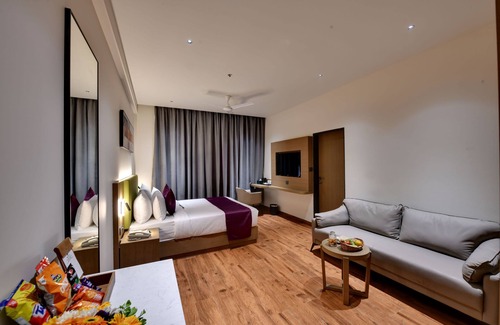 Shirur Hotel | Click Collection Shikrapur, Ranjangaon