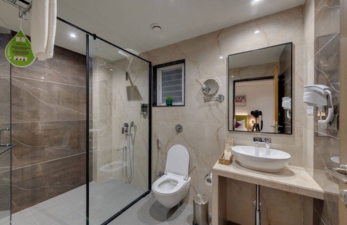 Shirur Hotel | Click Collection Shikrapur, Ranjangaon