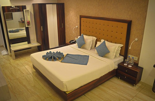 Jamnagar Hotel | Click Hotel By Suba