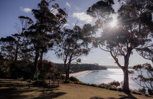 Spring Beach House | Cliff-Top Retreat Ocean Views