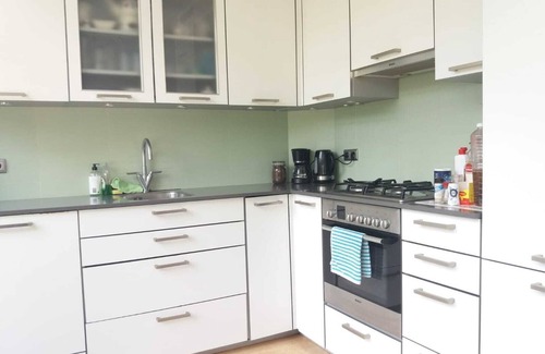 Municipality of Zoetermeer House | Close to beach & cities; Spacious house with a big garden