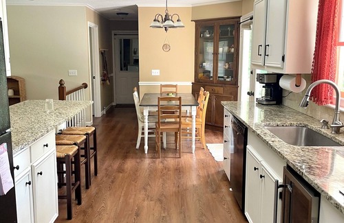 Oxford House | Close to Campus 3-bed house in Oxford with WiFi, Perfect for Gamedays/Graduation