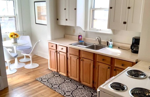 Lakewood House | Close to Downtown,OhioCity, Airport, Cle Clinic!