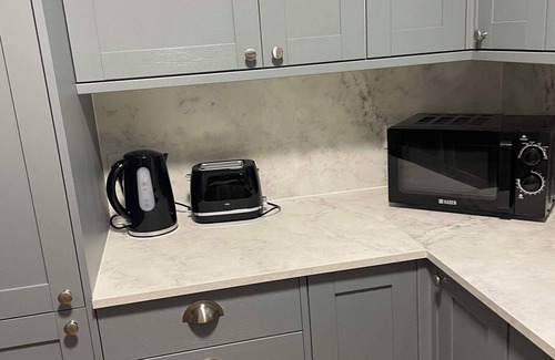 Dundonald House | Closer to International Ice Bowl & Ulster Hospital