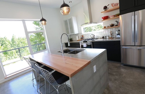 Tonquin Beach House | Cloudbreaker House