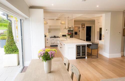 Castletown House | Cluain Ard Holiday Home by Trident Holiday Homes