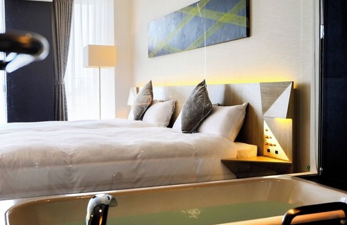 Saga Hotel | Club Room with Breakfast Deluxe Twin 37m2 vs/Saga Saga