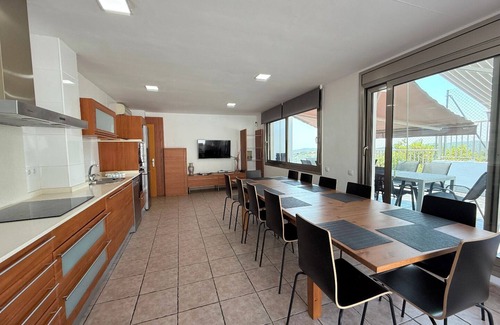 Lloret de Mar Villa | Club Villamar - Very spacious villa with a large swimming pool and breath-taking view over the a.
