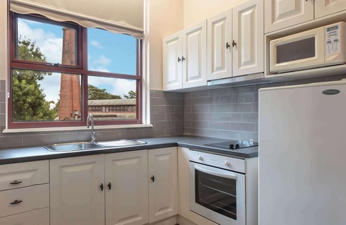 Sebastopol Apartment | Club Wyndham Ballarat, Trademark Collection by Wyndham