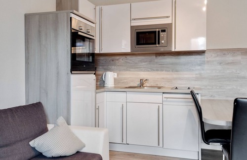 Gross Schwansee Apartment | Cozy Coastal Escape with Garden