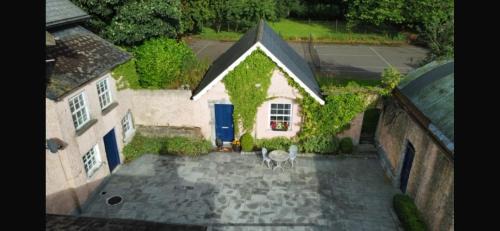 Rathangan Apartment | Coach Apartment, Near Rathangan