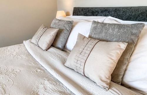 Beddgelert House | Coach House