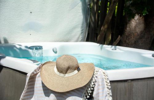 Bryngwran House | Coach House