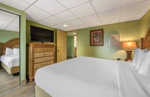 Seabreeze Park Hotel | Coastal Calm Awaits | Quiet Beachfront Haven for Total Rest & Relaxation