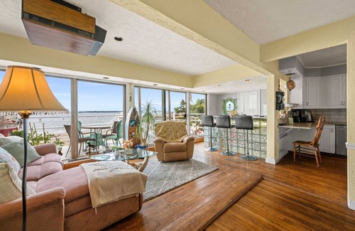 Swampscott Apartment | Coastal Charm Lobster Ch Teau