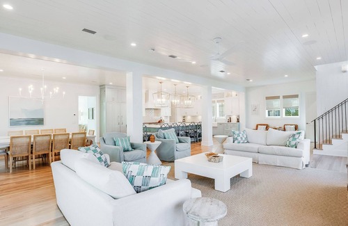 Seacrest House | Coastal Comfort|Easy Beach Access|Gulf Views|Private Pool|Game Room| Golf Cart