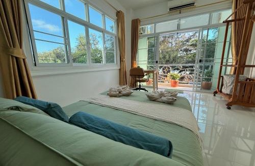 Ban Phe Apartment | Coastal Nomad Ocean View Stay - 1 or 2 Rooms