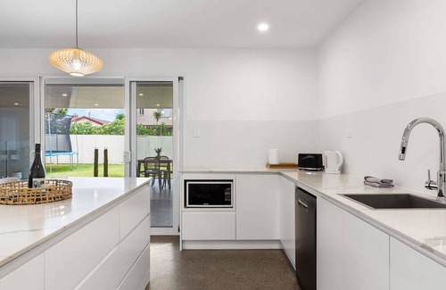 The Entrance North House | Coastal Retreat Plunge Pool with Pool Table