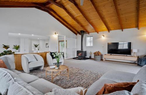 Dover House | Coastal Retreat