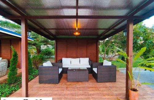 Phran Hotel | Coco Residence, Si Saket