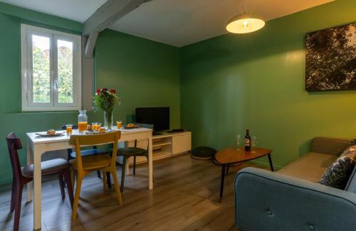Aire-sur-l'Adour Apartment | Cocon' Aire Charmant appartement au calme, proche centre, wifi