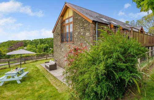 Cilybebyll House | Coed Y Nant Barn