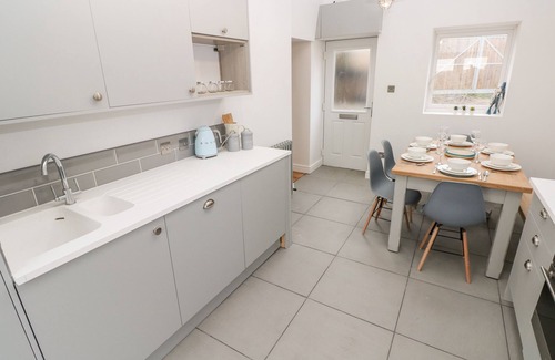 Burry Port Cottage | Coeden Bach